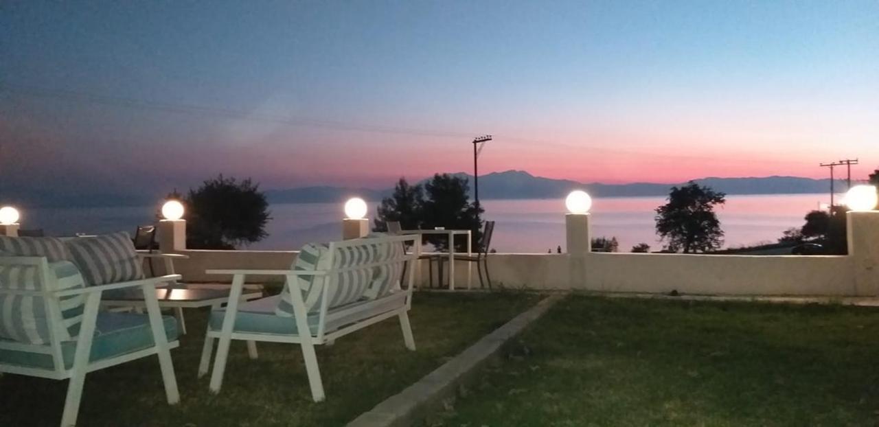 Hotel Paraktio Nea Kallikrateia Екстер'єр фото