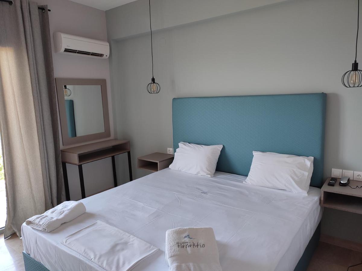 Hotel Paraktio Nea Kallikrateia Екстер'єр фото